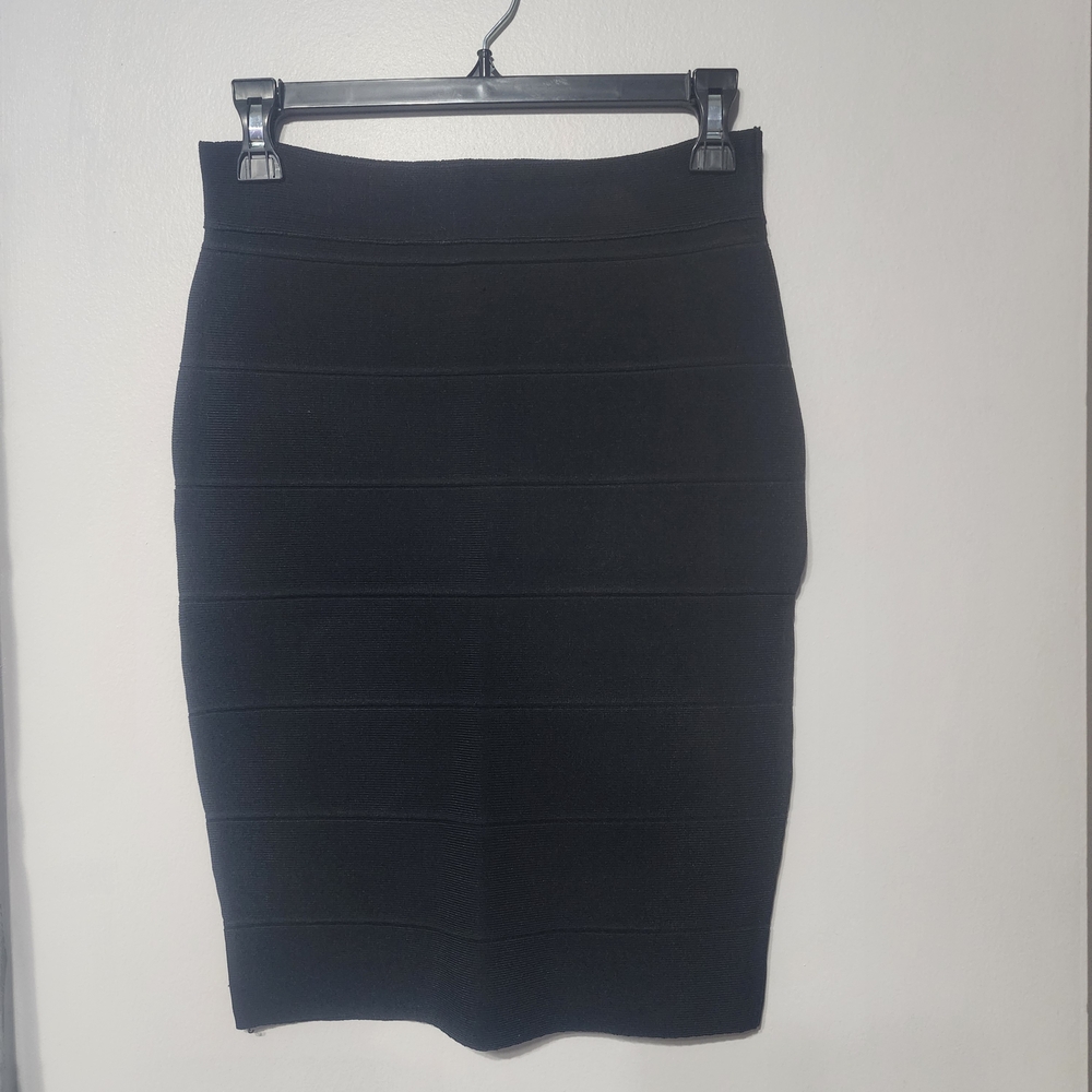 Romeo & Juliet Couture Black Pencil Skirt